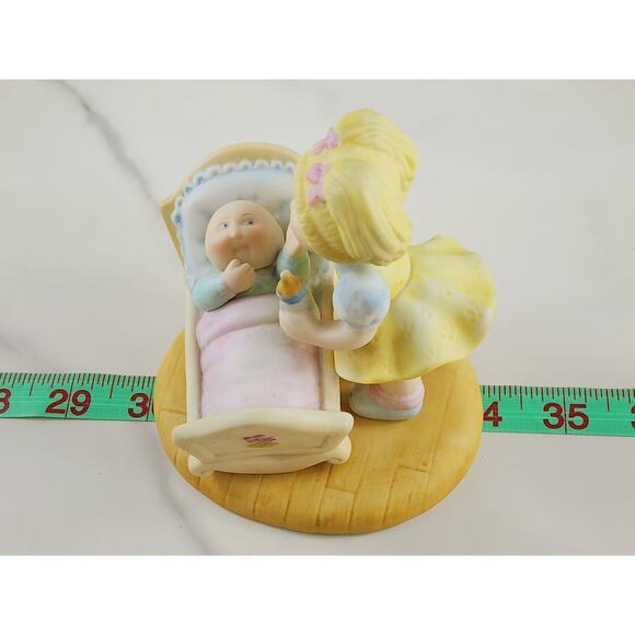 Cabbage Patch Kids Girl w/ Baby in Crib Figurine 1984 Porcelain 4 1/4" Korea - Picture 13 of 14